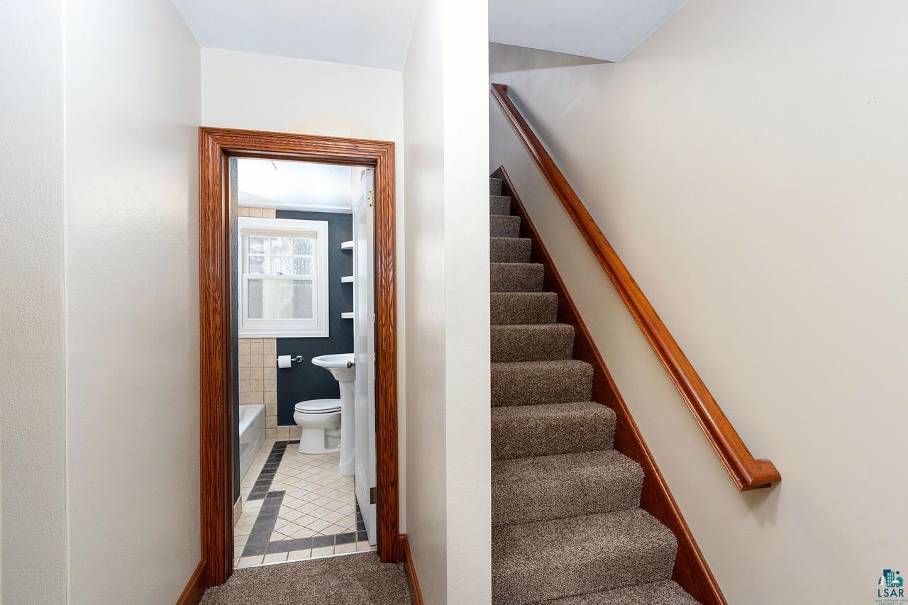 4304 Krueger Road Duluth, MN 55811 - Photo 18 of 38