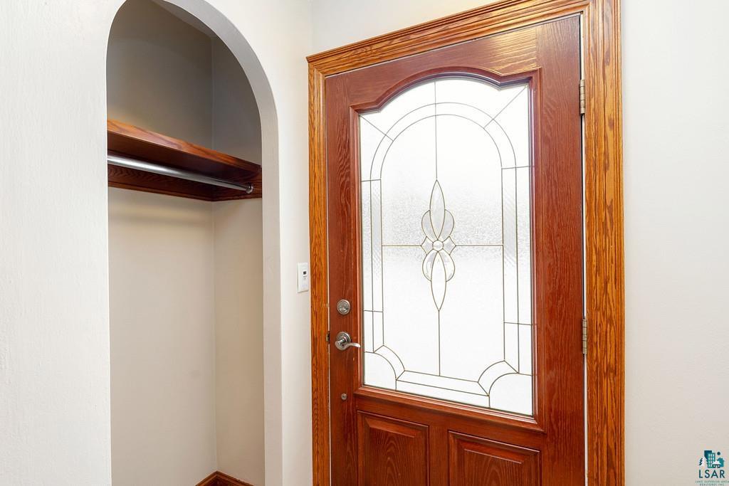 4304 Krueger Road Duluth, MN 55811 - Photo 2 of 38