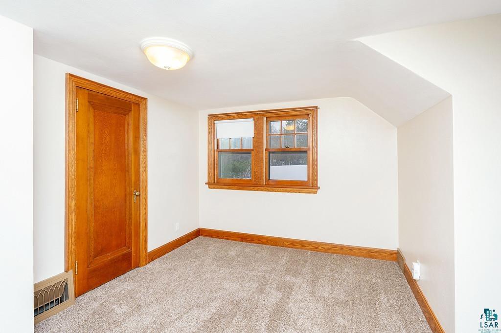 4304 Krueger Road Duluth, MN 55811 - Photo 24 of 38