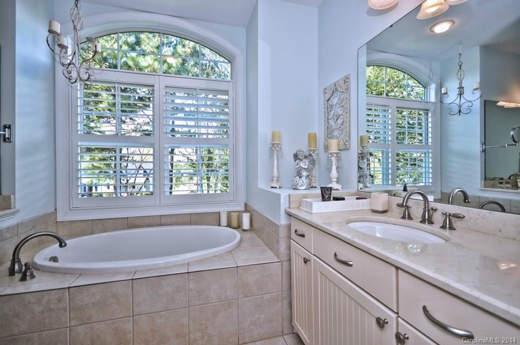1915 Charden Road Davidson, NC 28036 - Photo 11 of 24 Gallery Image 11