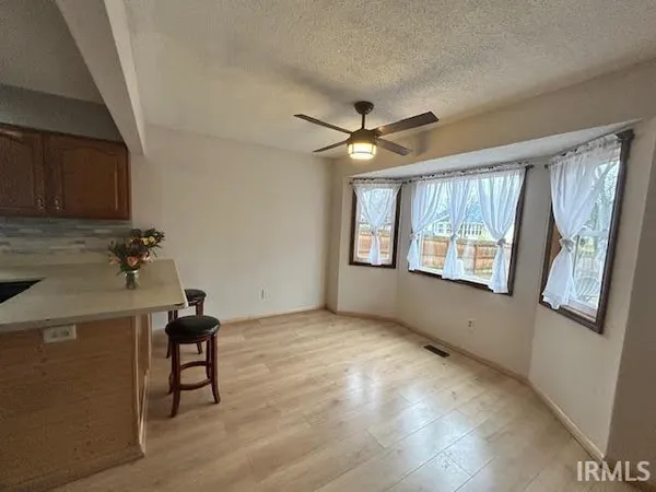 $274,900 | 6213 Belle Isle Lane, Fort Wayne, IN 46835