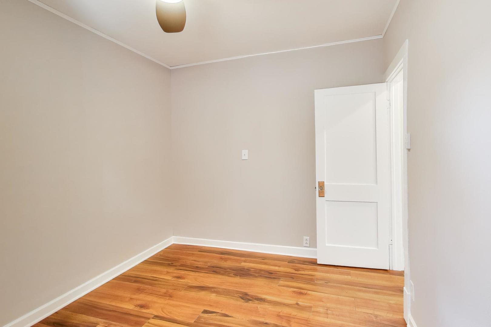 440 West Main Street Barrington, IL 60010 - Photo 24 of 32 a view of an empty room