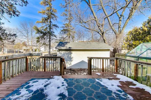 $2,800 | 440 West Main Street, Barrington, IL 60010