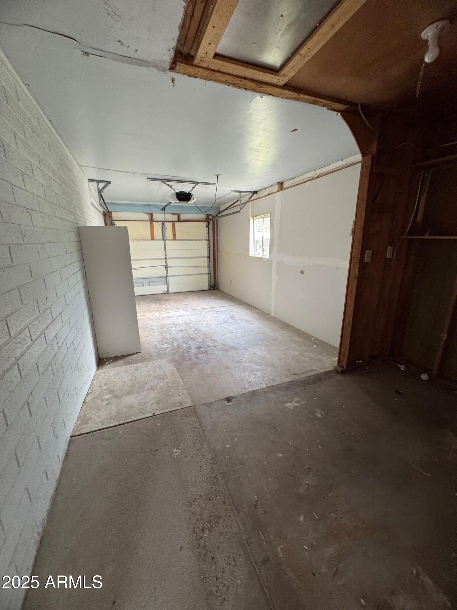 504 Alegre Place Bisbee, AZ 85603 - Photo 27 of 28 a view of a garage