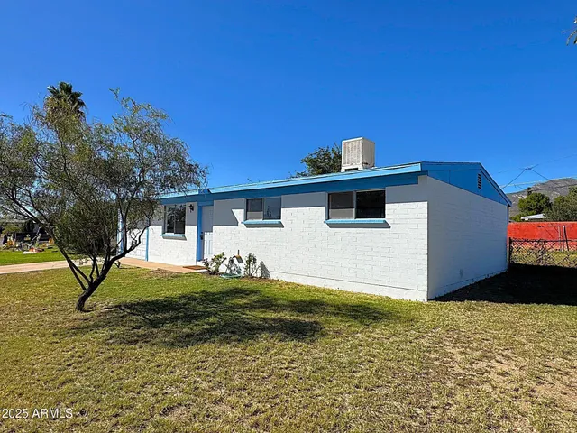 $199,000 | 504 Alegre Place, Bisbee, AZ 85603