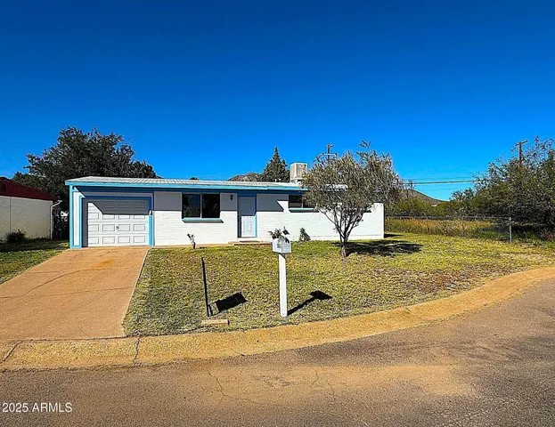 $199,000 | 504 Alegre Place, Bisbee, AZ 85603