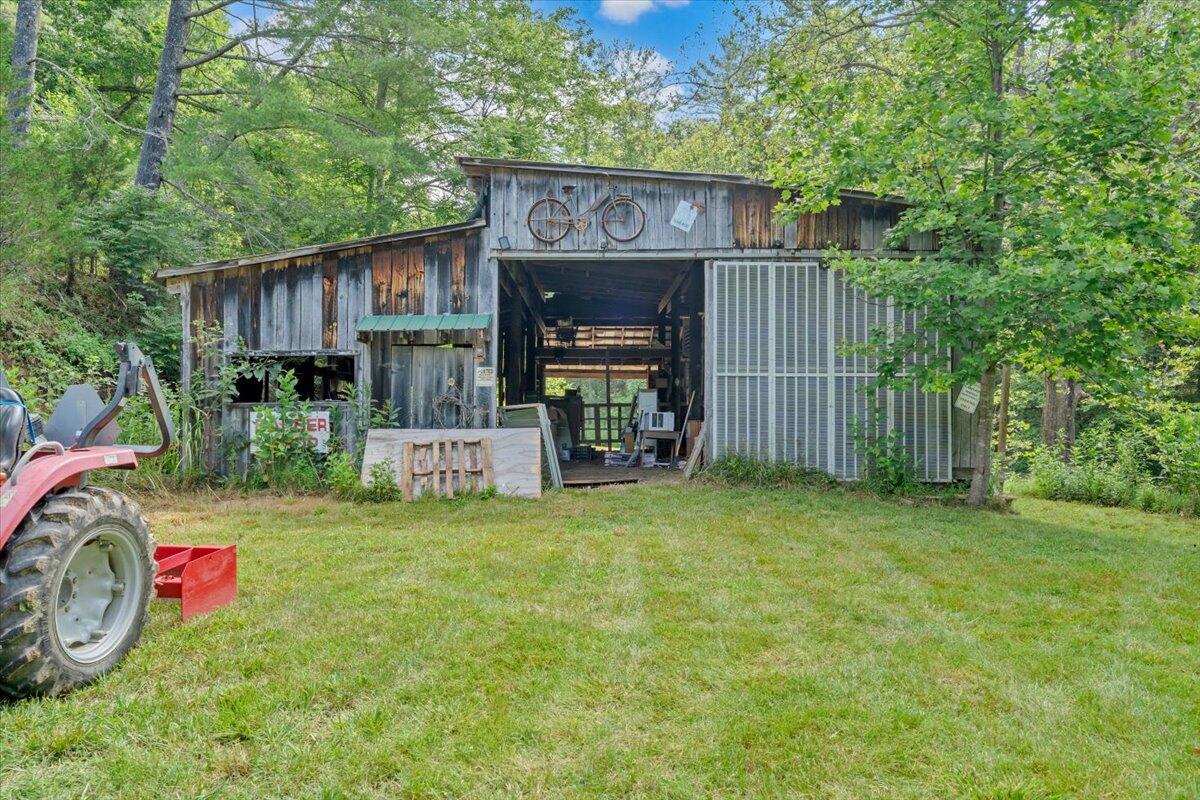 6624 Franklin Road Boones Mill, VA 24065 - Photo 40 of 57 40-MIB04795