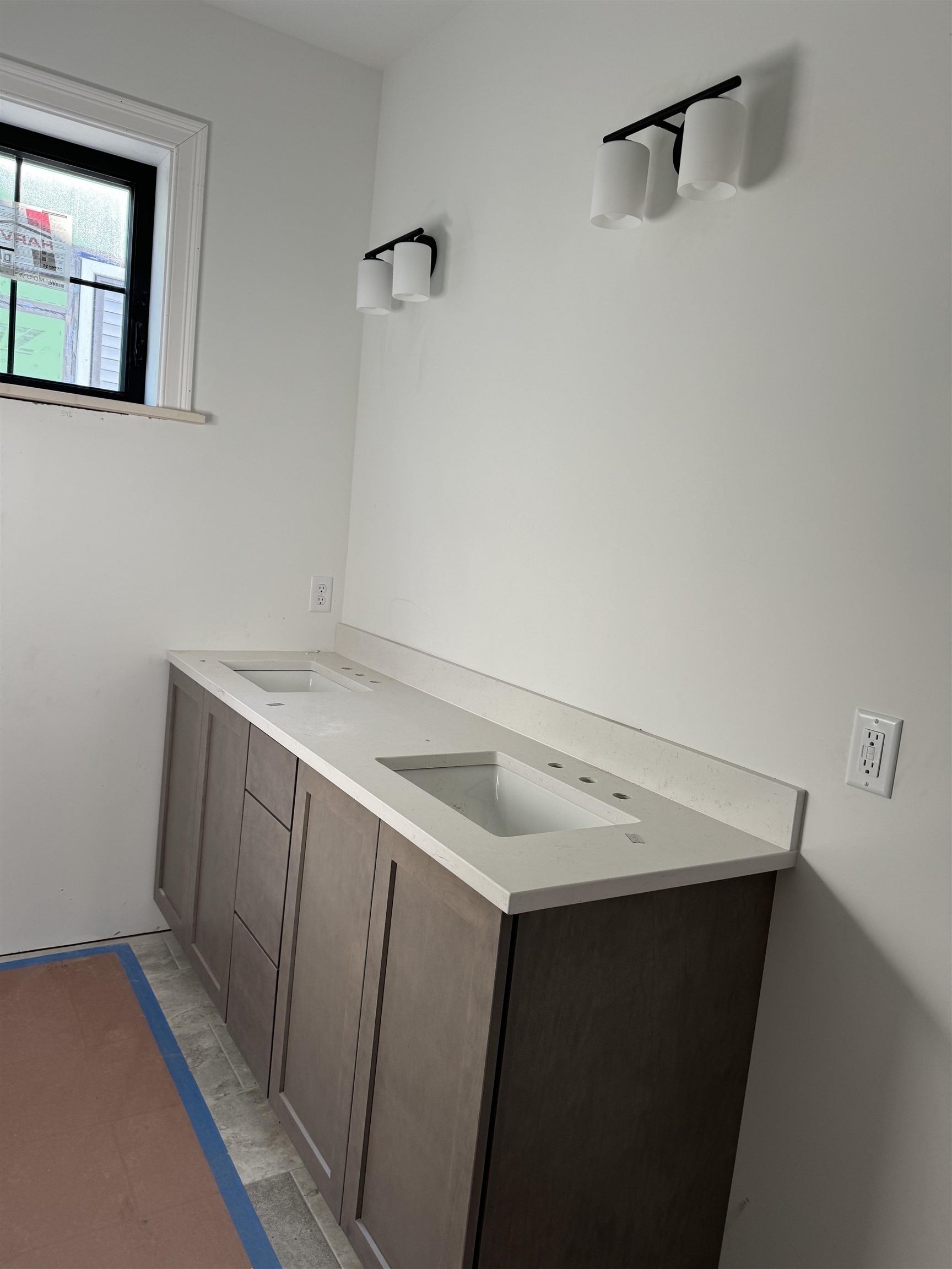 41 Russett Road South Burlington, VT 05403 - Photo 7 of 10 Gallery Image 7