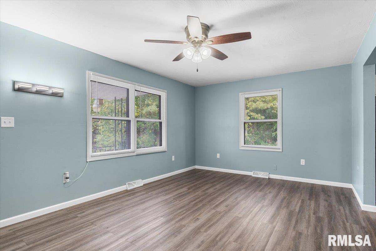2991 Niccolls Road Springfield, IL 62703 - Photo 4 of 35 Gallery Image 4
