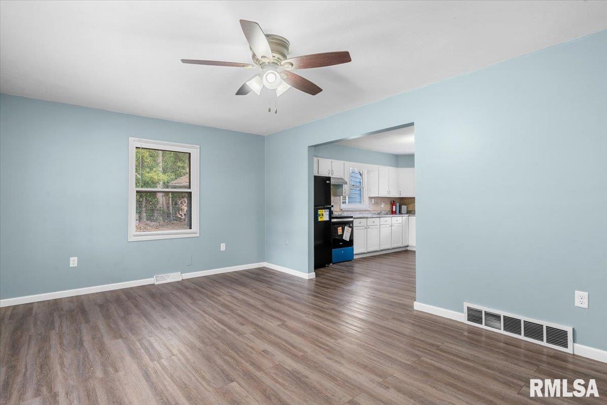2991 Niccolls Road Springfield, IL 62703 - Photo 5 of 35 Gallery Image 5