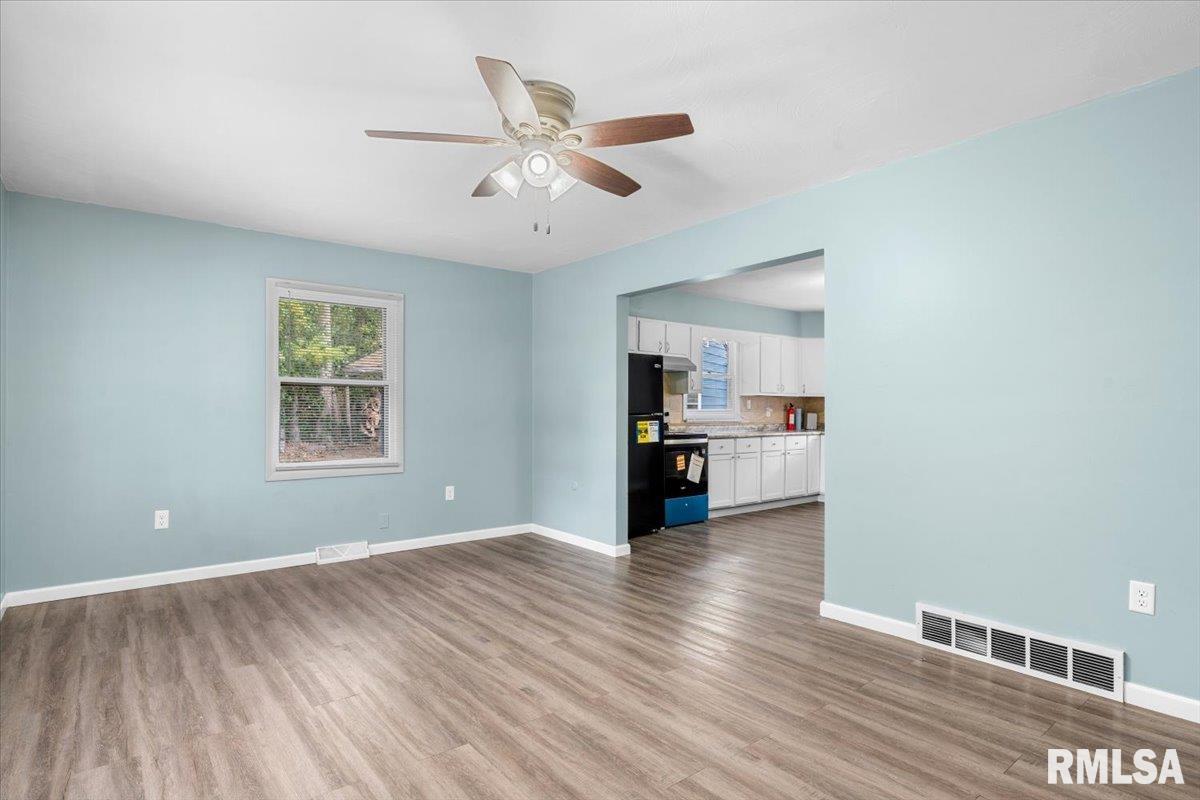 2991 Niccolls Road Springfield, IL 62703 - Photo 6 of 35 Gallery Image 6
