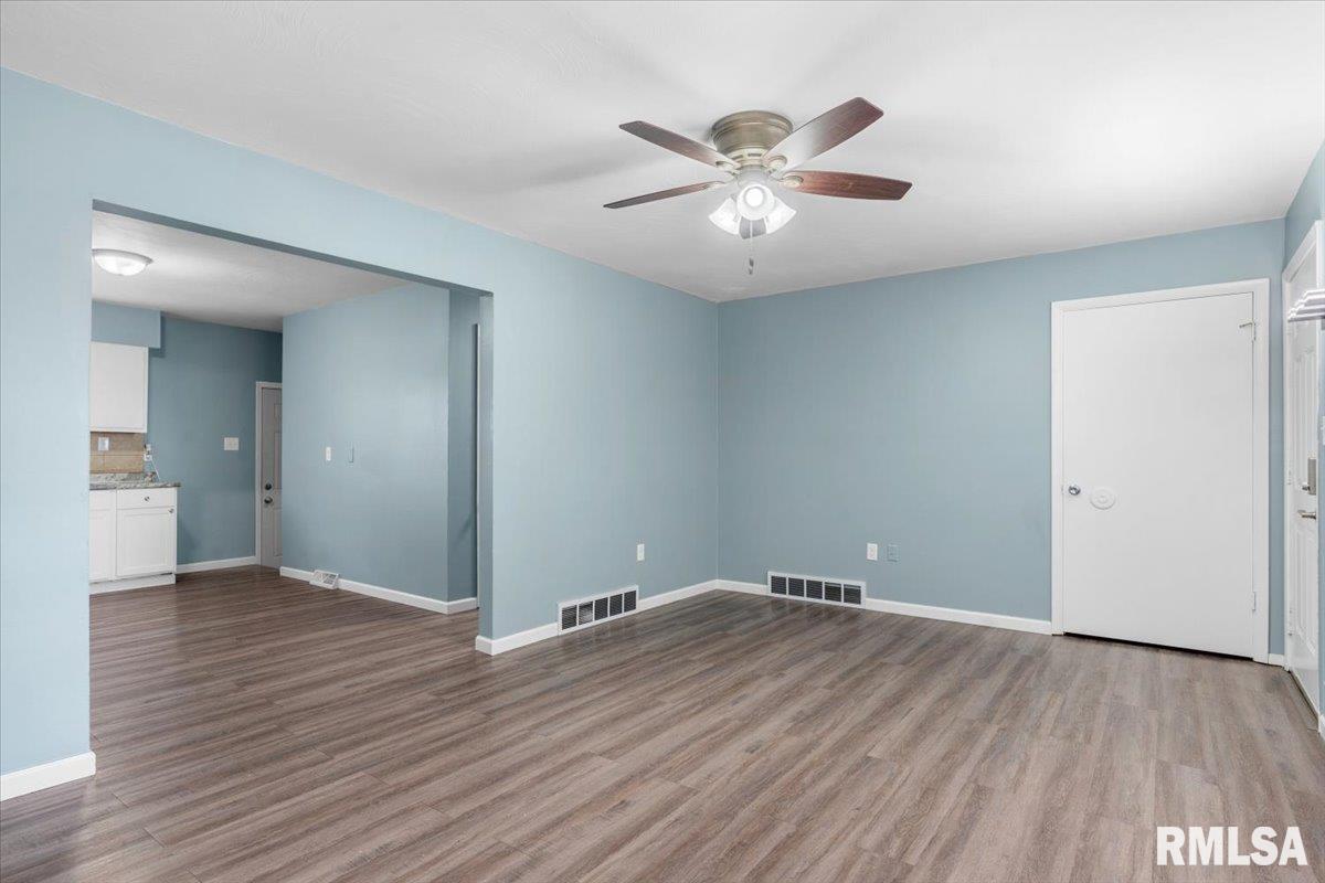 2991 Niccolls Road Springfield, IL 62703 - Photo 7 of 35 Gallery Image 7