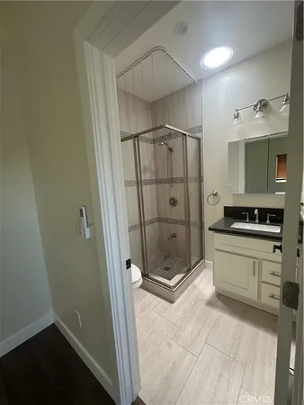 $3,250 | 4125 185th Street, Torrance, CA 90504