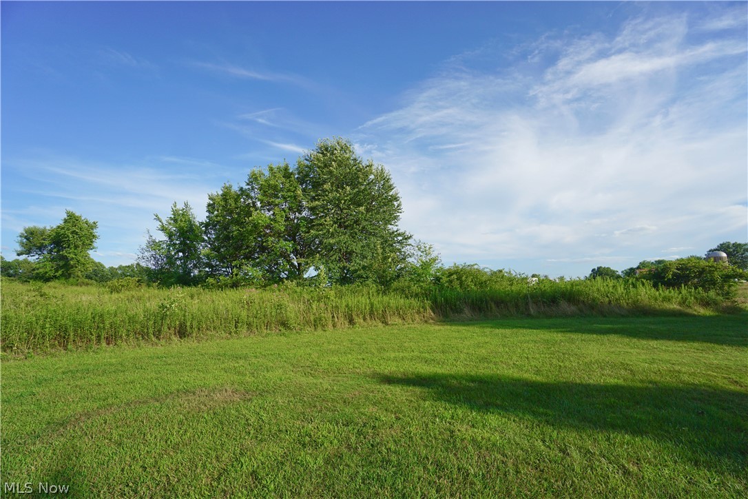 8237 Struthers Road Lowellville, OH 44436 - Photo 2 of 18 Gallery Image 2