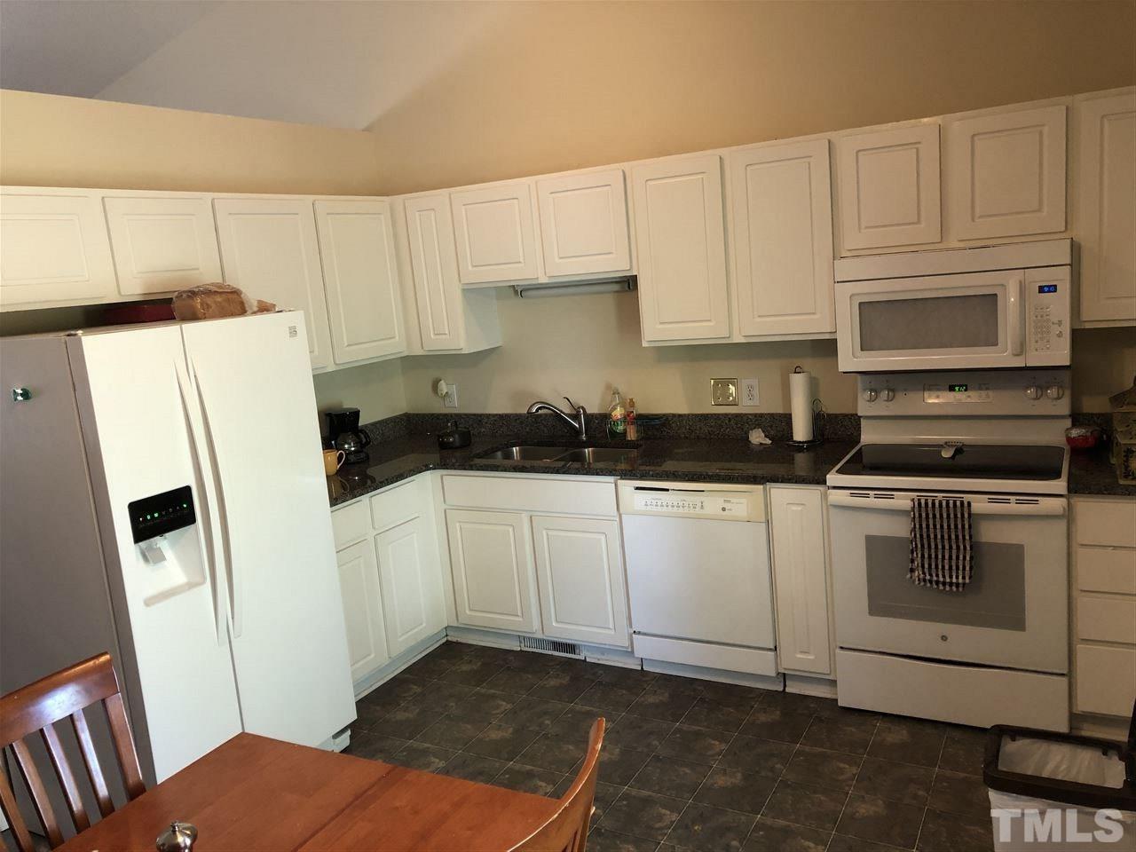912 Delham Road Knightdale, NC 27545 - Photo 3 of 12 Gallery Image 3