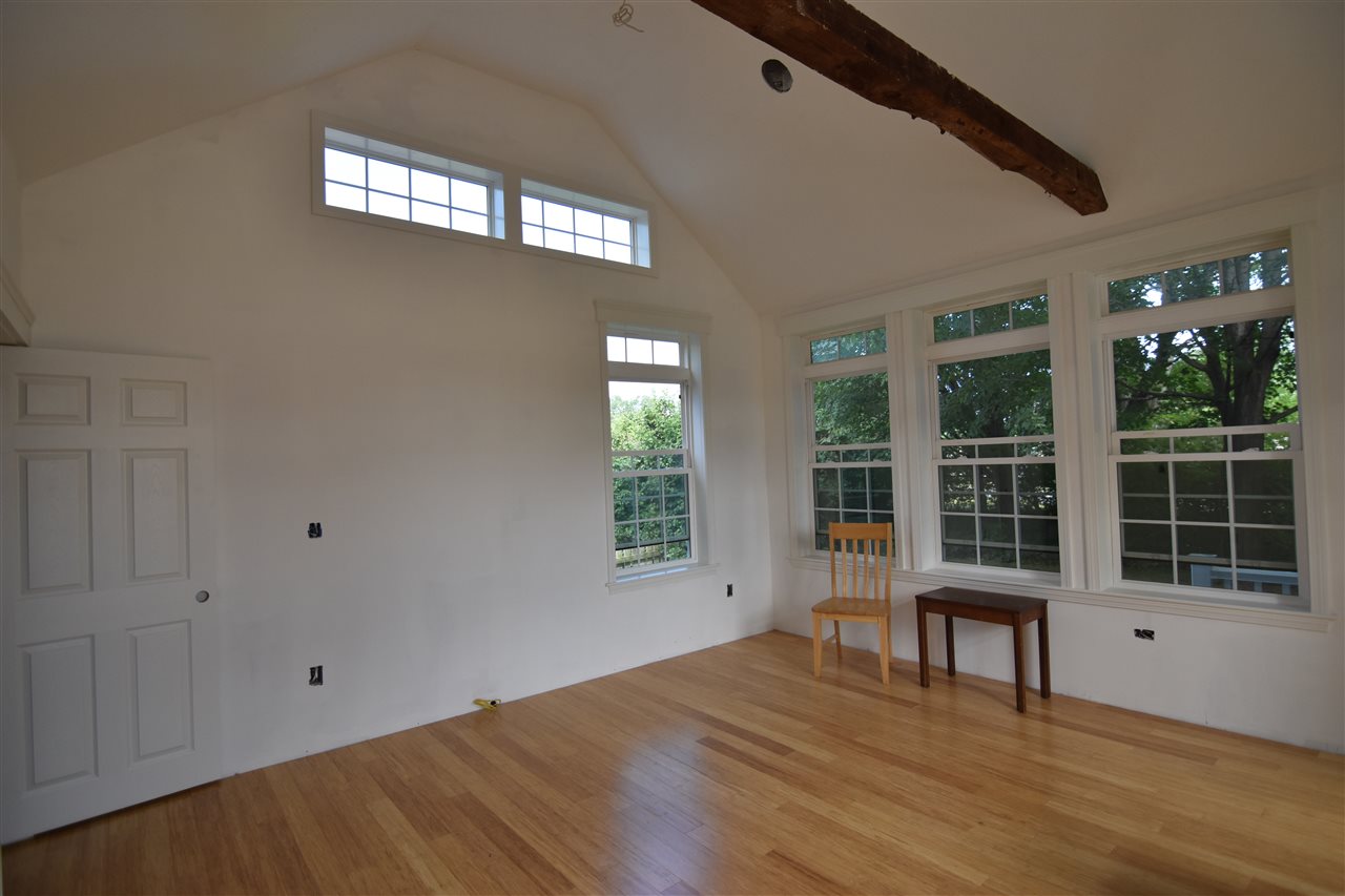 95 Raymond Road Auburn, NH 03032 - Photo 22 of 38 Gallery Image 22