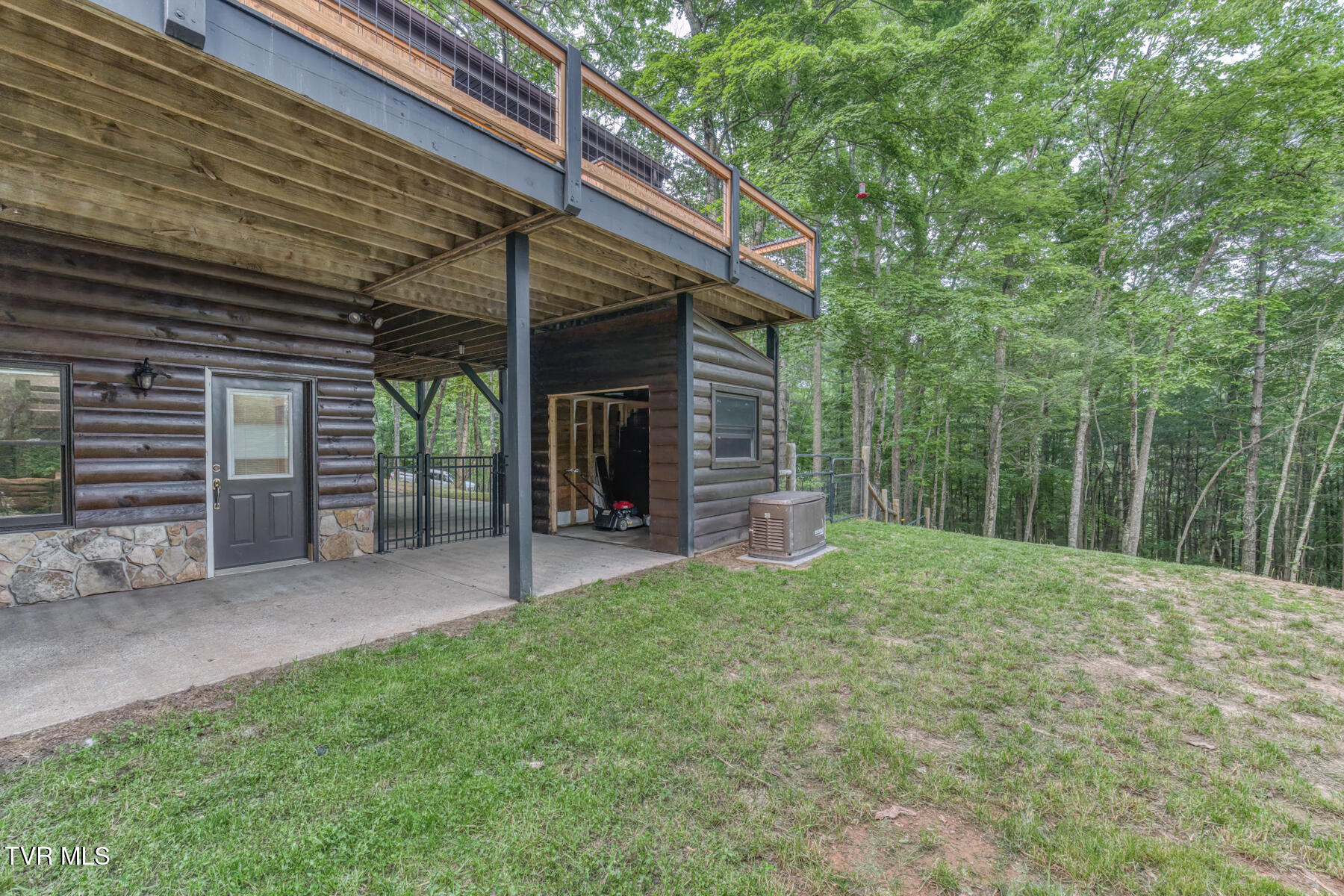 191 Bear Ridge Drive Butler, TN 37640 - Photo 20 of 76 191 Bear Ridge Dr-83