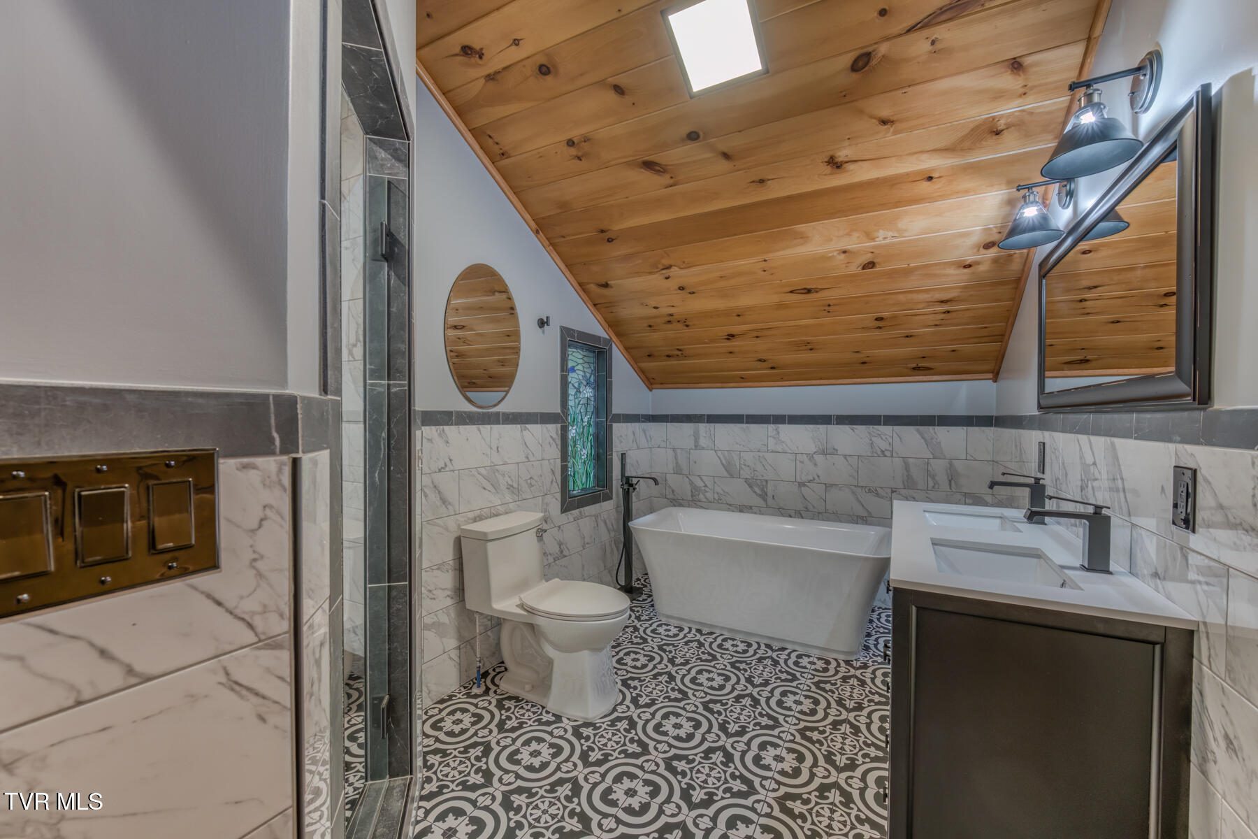 191 Bear Ridge Drive Butler, TN 37640 - Photo 51 of 76 191 Bear Ridge Dr-42