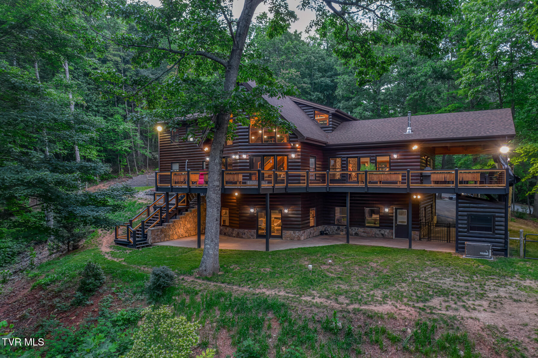 191 Bear Ridge Drive Butler, TN 37640 - Photo 6 of 76 191 Bear Ridge Dr-5