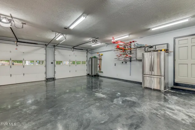 $1,199,000 | 191 Bear Ridge Drive, Butler, TN 37640