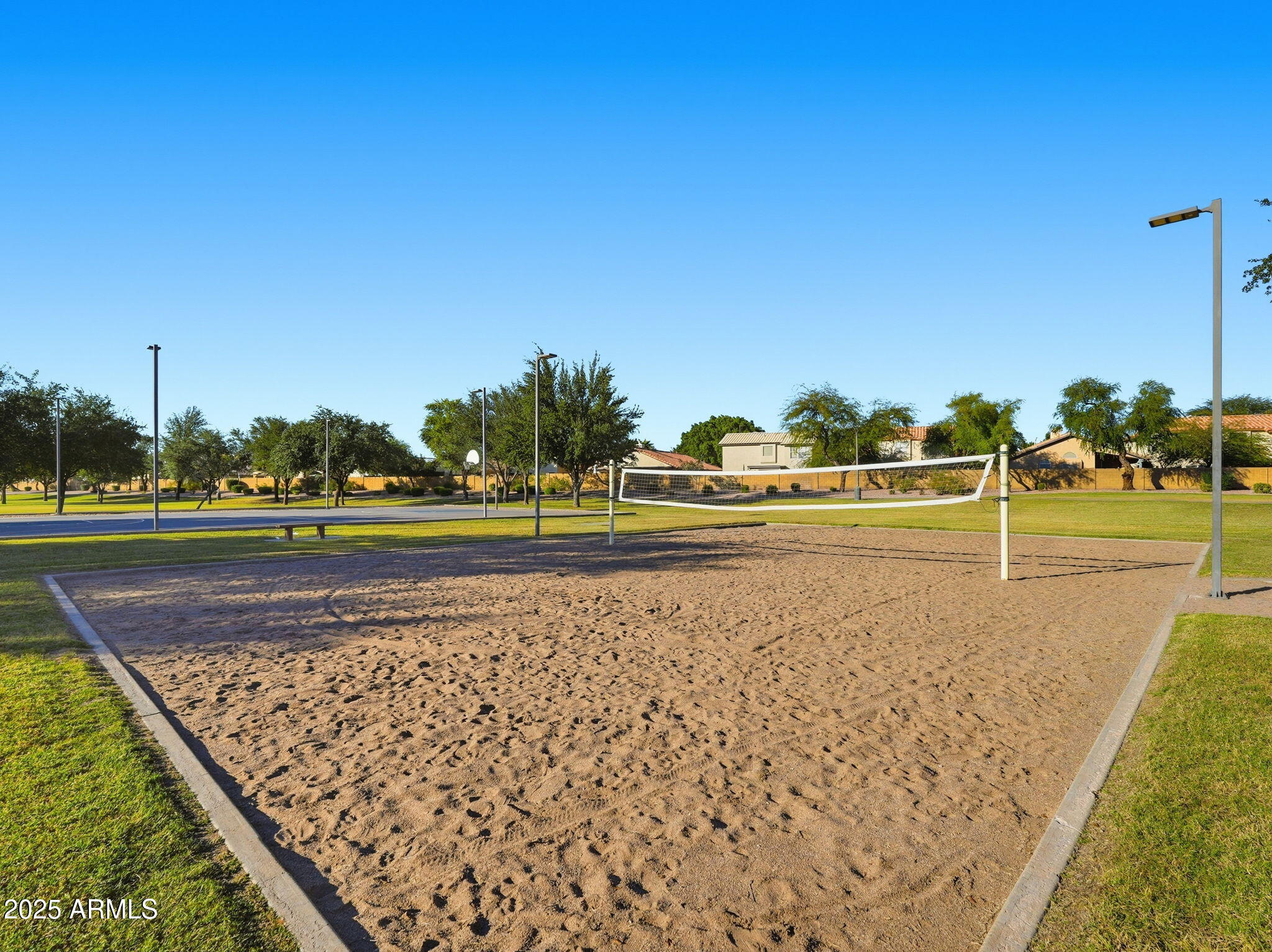1516 East Cheyenne Street Gilbert, AZ 85296 - Photo 50 of 73 a view of a tennis court