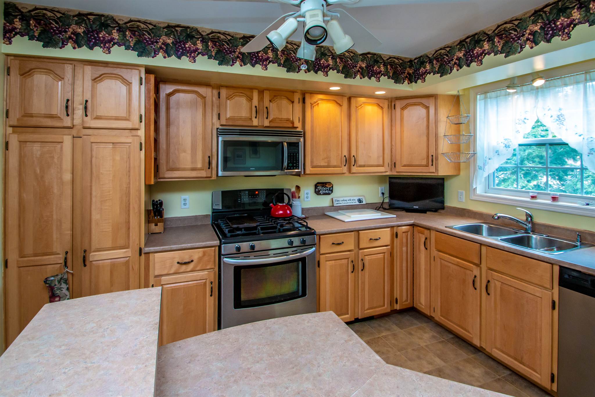 111 Flynn Road Wakefield, NH 03872 - Photo 8 of 24