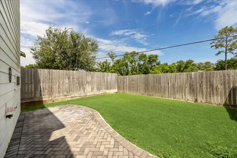 $365,000 | 2220 Cortijo Place, Houston, TX 77091