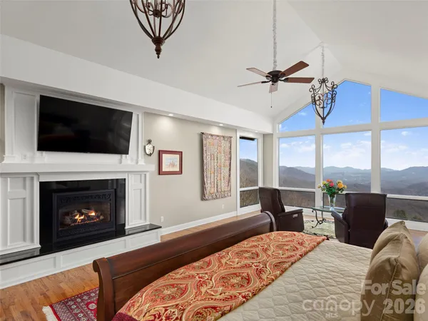 $1,150,000 | 220 Dulcimer Lane, Waynesville, NC 28786