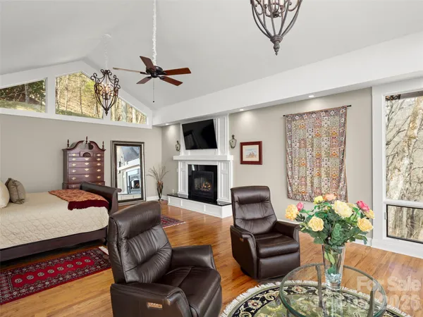 $1,150,000 | 220 Dulcimer Lane, Waynesville, NC 28786