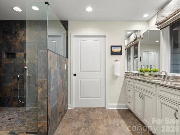 $1,150,000 | 220 Dulcimer Lane, Waynesville, NC 28786