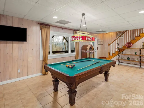 $1,150,000 | 220 Dulcimer Lane, Waynesville, NC 28786