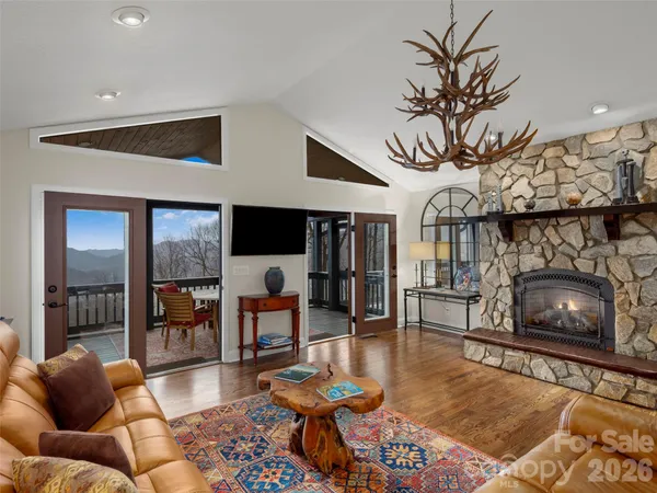 $1,150,000 | 220 Dulcimer Lane, Waynesville, NC 28786