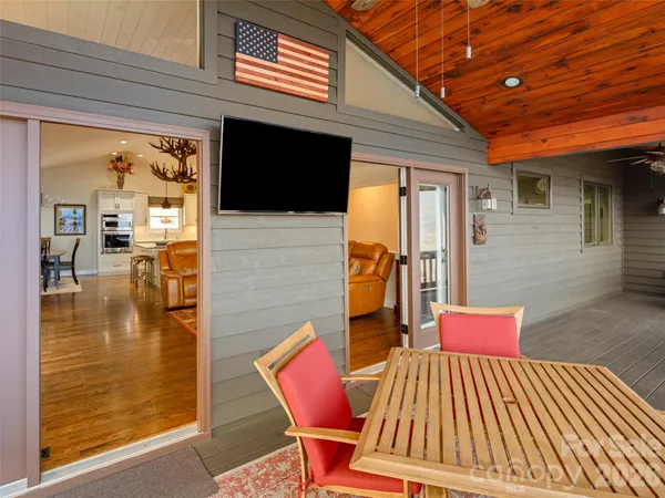 $1,150,000 | 220 Dulcimer Lane, Waynesville, NC 28786