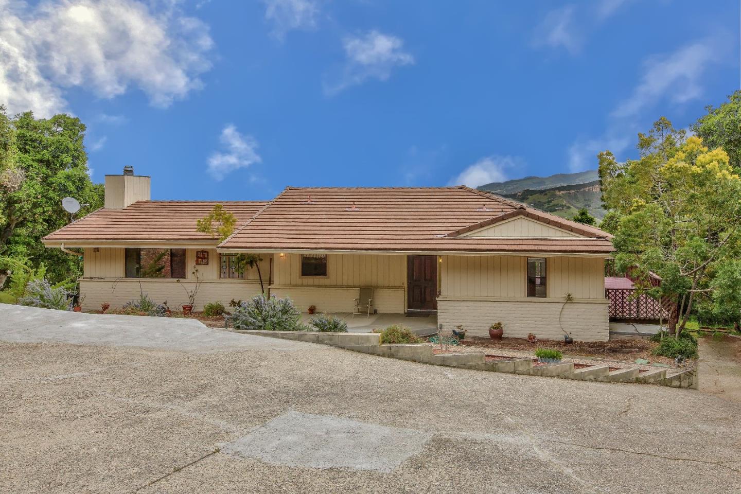 96 Robley Road Salinas, CA 93908 - Photo 2 of 41 a front view of a house with yard