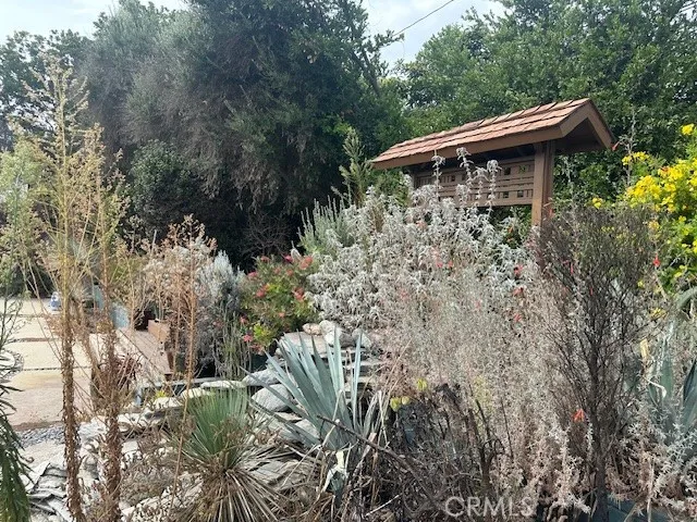 $699,000 | 1371 El Corto Drive, Altadena, CA 91001