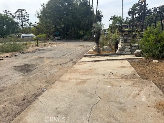 $699,000 | 1371 El Corto Drive, Altadena, CA 91001