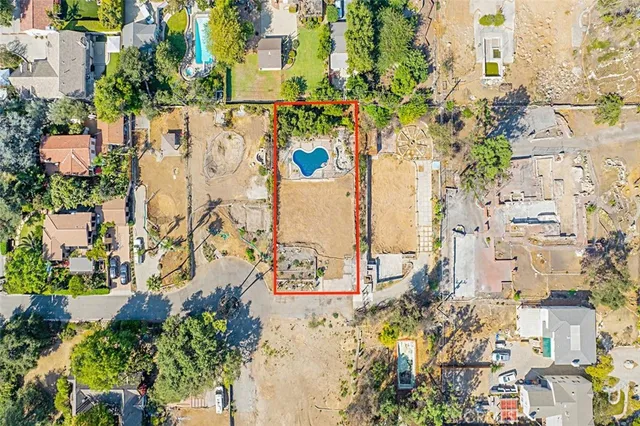 $699,000 | 1371 El Corto Drive, Altadena, CA 91001