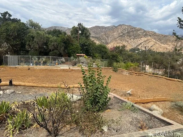 $699,000 | 1371 El Corto Drive, Altadena, CA 91001