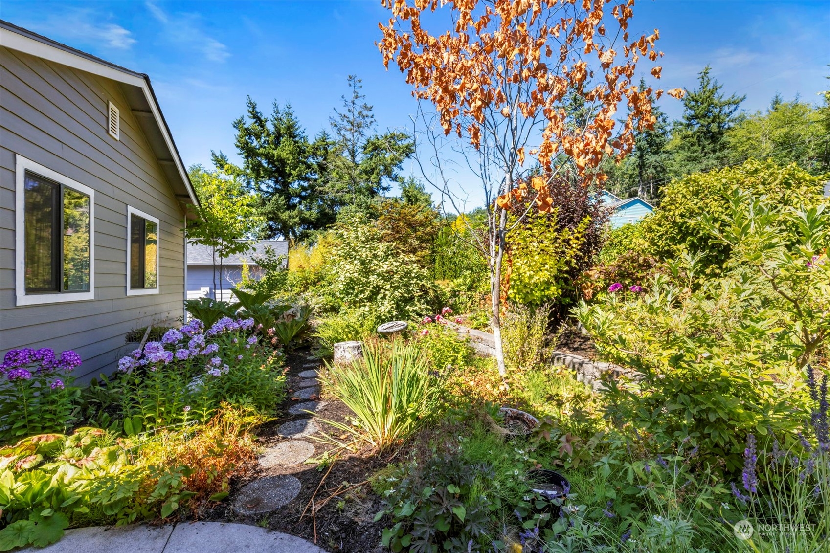 37495 Olympic View Road Northeast Hansville, WA 98340 - Photo 4 of 40 Gallery Image 4