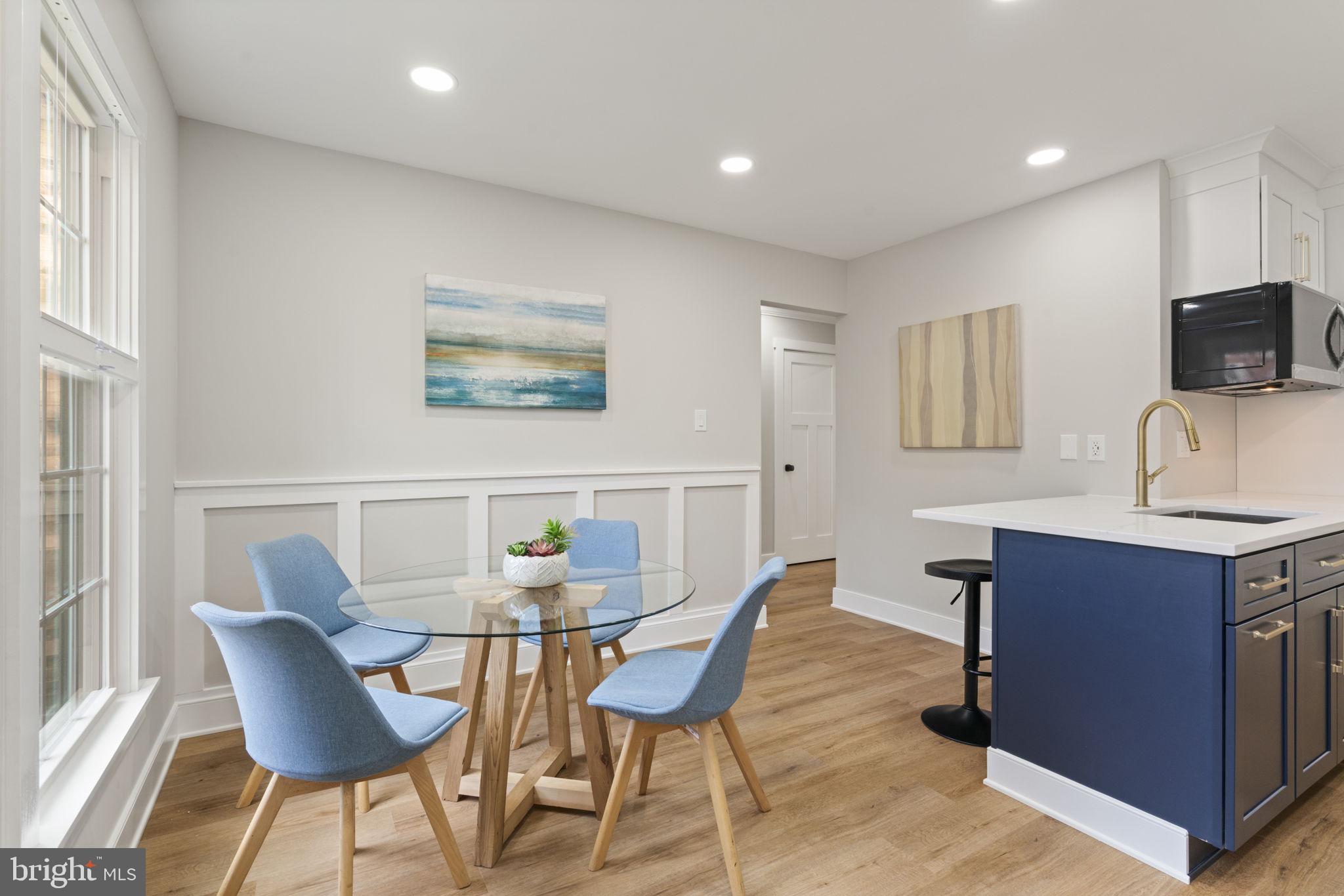 2891 Kelly Square Vienna, VA 22181 - Photo 11 of 39 a dining room with furniture and window