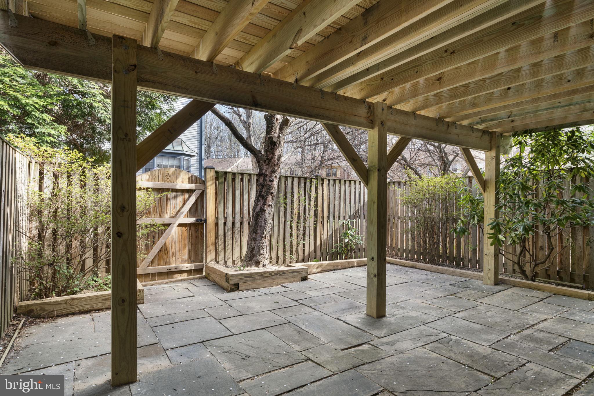 2891 Kelly Square Vienna, VA 22181 - Photo 34 of 39 a house view with outdoor space