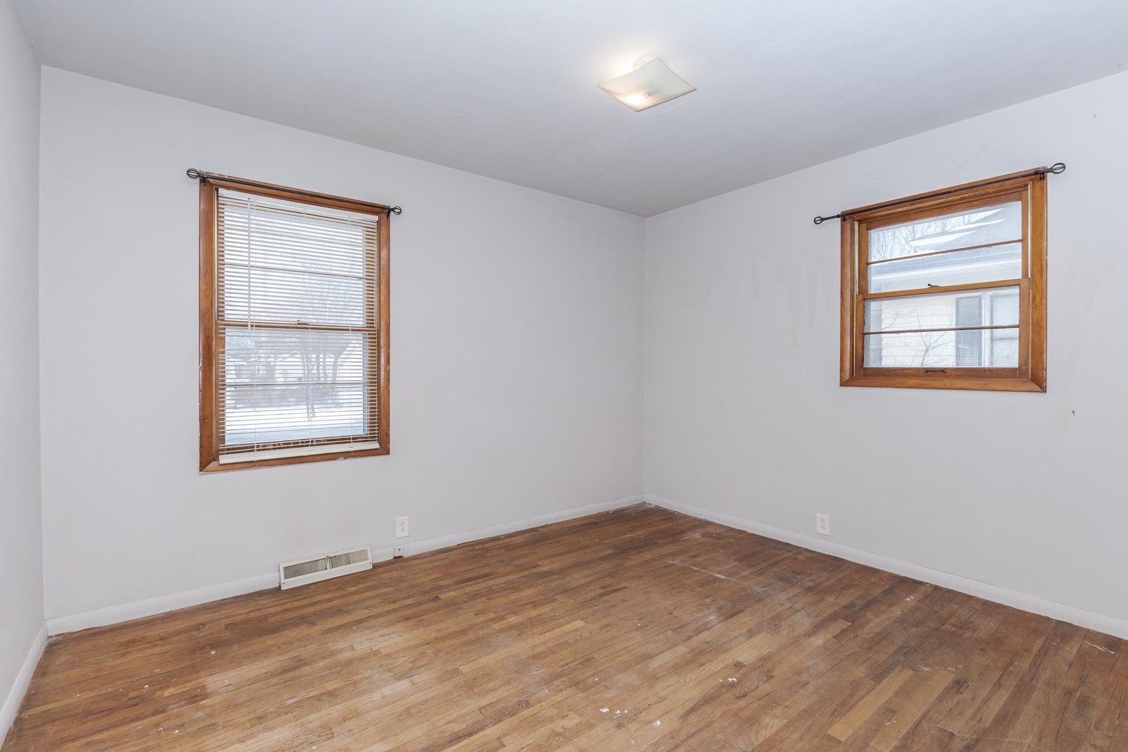 610 South Oak Street Pontiac, IL 61764 - Photo 19 of 32