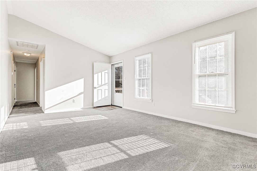 10924 Robious Road North Chesterfield, VA 23235 - Photo 4 of 25 Gallery Image 4