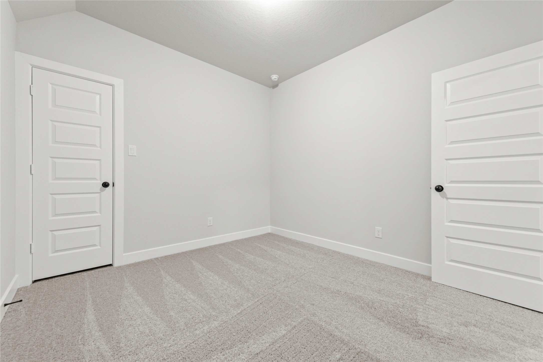 638 Walnut Br Drive Rosenberg, TX 77471 - Photo 17 of 27 a view of an empty room