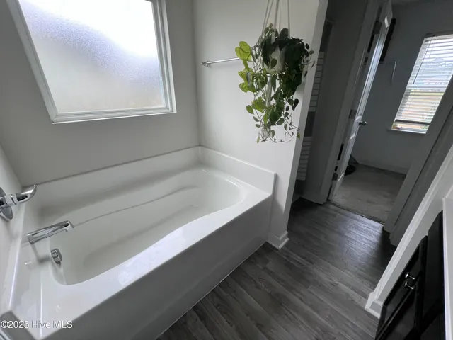 $1,975 | 616 Riggs Road, Hubert, NC 28539