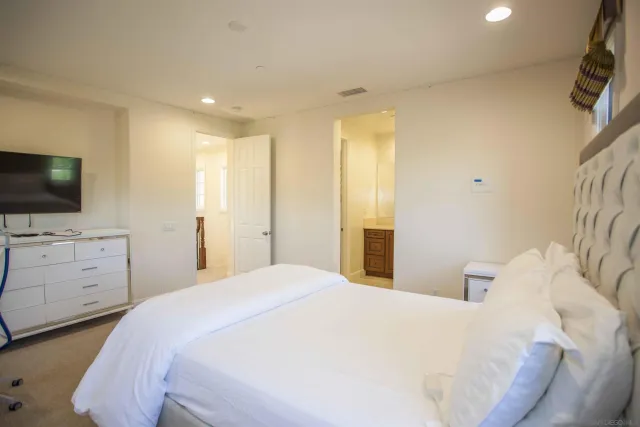 $2,750,000 | 16632 Rose Of Tralee Lane, San Diego, CA 92127