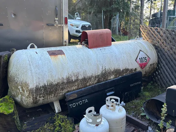 a bed room with a bed