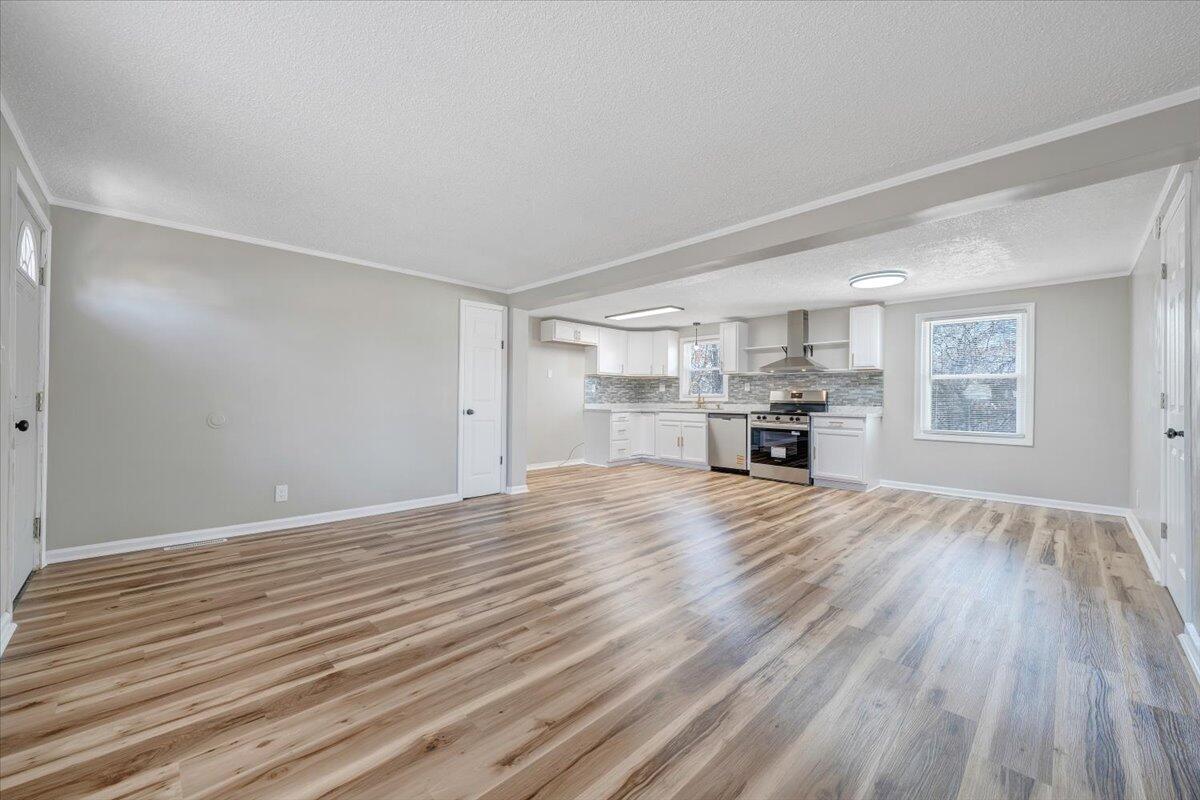 505 Ridge Road Troutville, VA 24175 - Photo 3 of 24 03-MIB08998