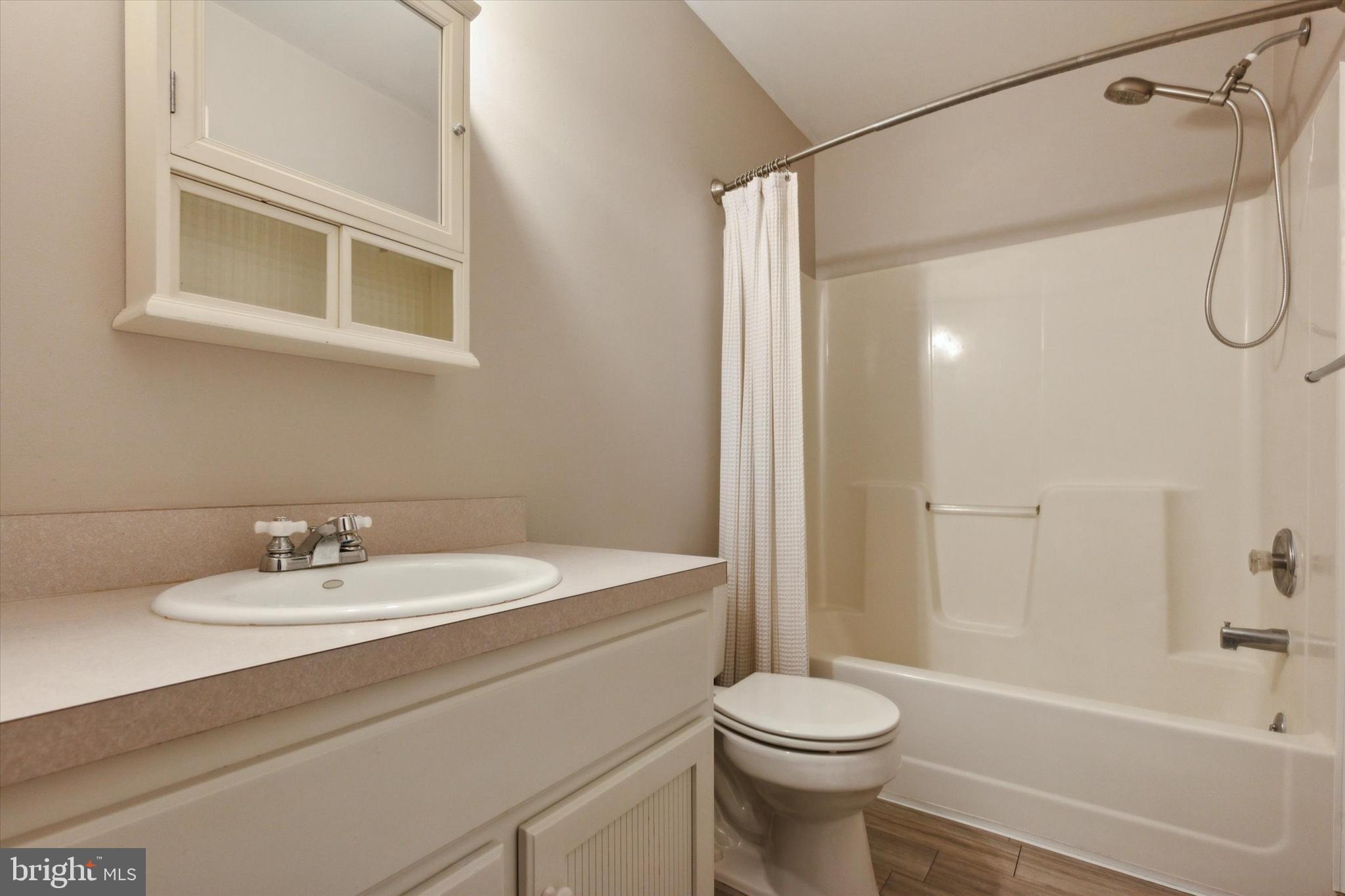 3041 Chestnut Hill Road Pottstown, PA 19465 - Photo 15 of 19 Upstairs Hall Bathroom