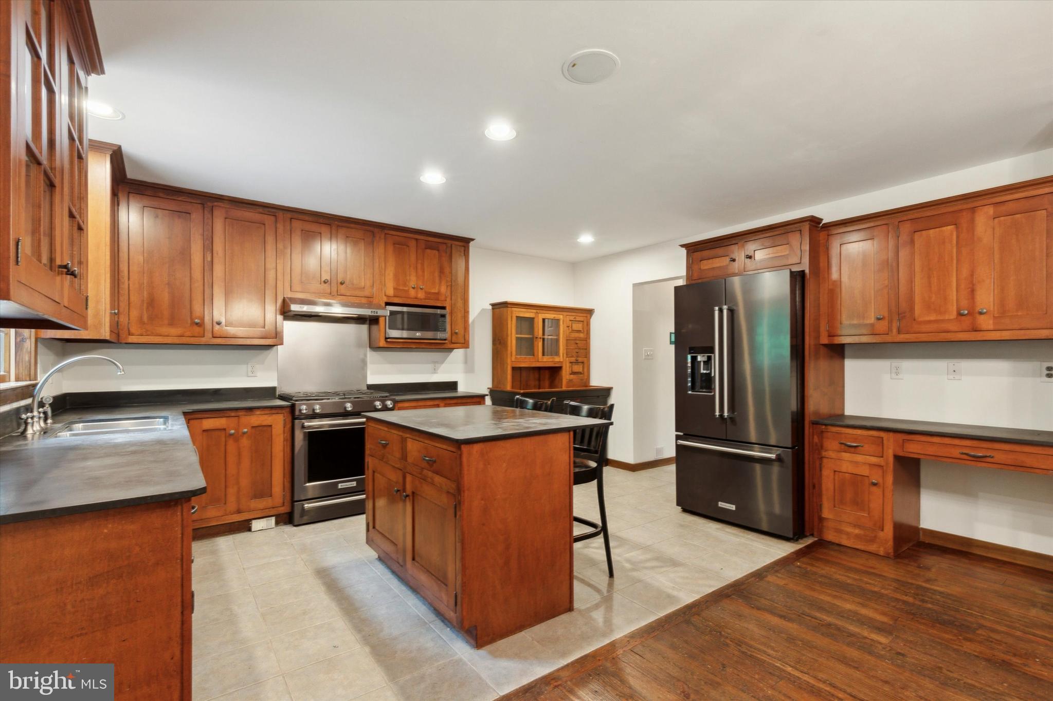 3041 Chestnut Hill Road Pottstown, PA 19465 - Photo 2 of 19 Kitchen